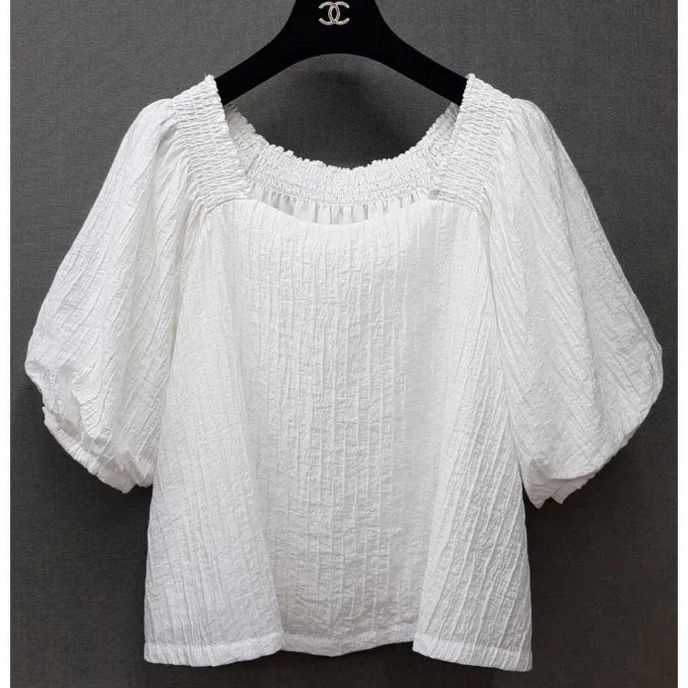 CLUB MONACO Puff Sleeve Top Chic Short Sleeve White Blouse SZ Med Minimalist EUC